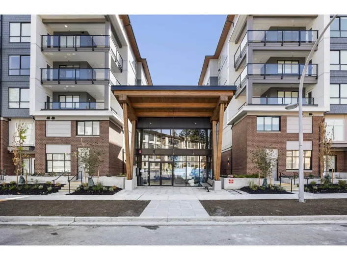 301 3528 146A STREET, Surrey