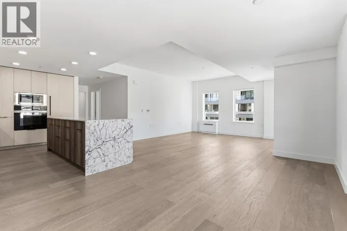 301 3590 W 39TH AVENUE, Vancouver