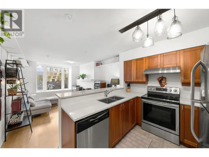 301 3727 W 10 AVENUE, Vancouver