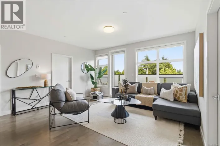 301 4000 Shelbourne St, Saanich