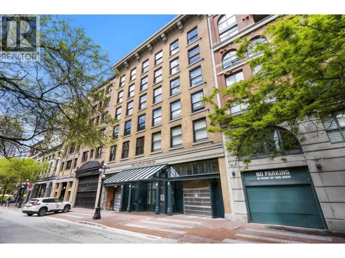 301 41 ALEXANDER STREET, Vancouver