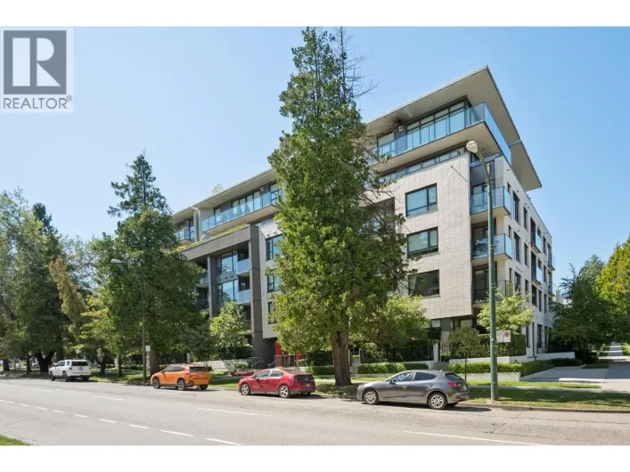 301 4427 CAMBIE STREET, Vancouver