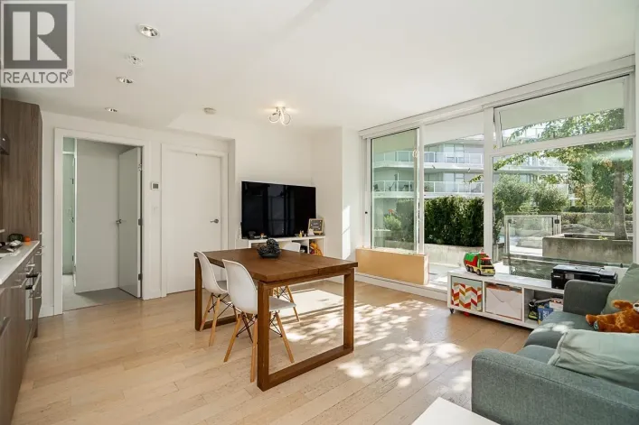 301 4638 GLADSTONE STREET, Vancouver