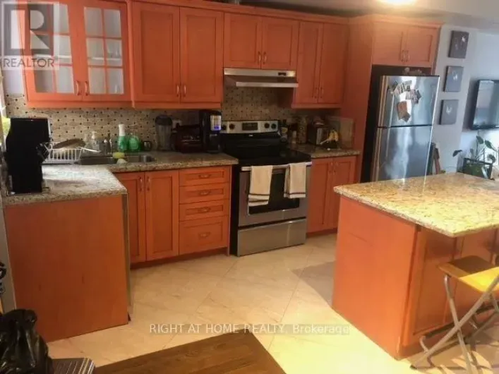 301 - 623 COLLEGE STREET, Toronto