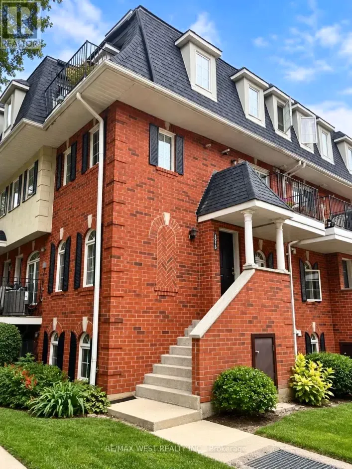 301 - 64 SIDNEY BELSEY CRESCENT, Toronto
