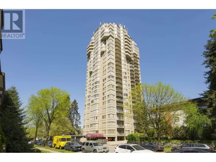 301 6540 BURLINGTON AVENUE, Burnaby