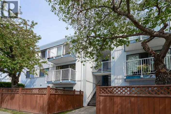 301 7200 LINDSAY ROAD, Richmond