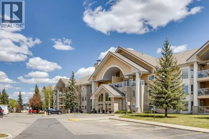 301, 728 Country Hills Road NW, Calgary