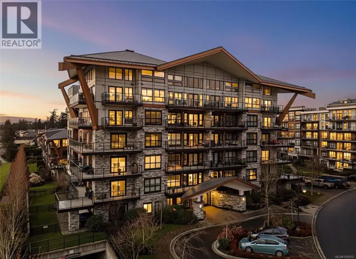 301 747 Travino Lane, Saanich