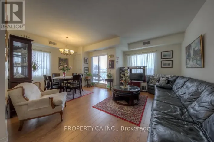 301 - 778 SHEPPARD AVENUE W, Toronto