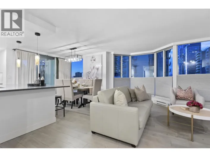 301 789 JERVIS STREET, Vancouver