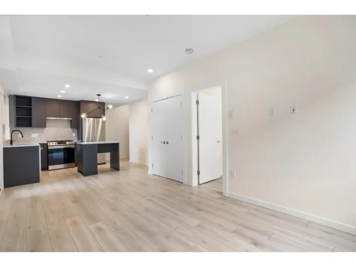 301 7920 206 STREET, Langley