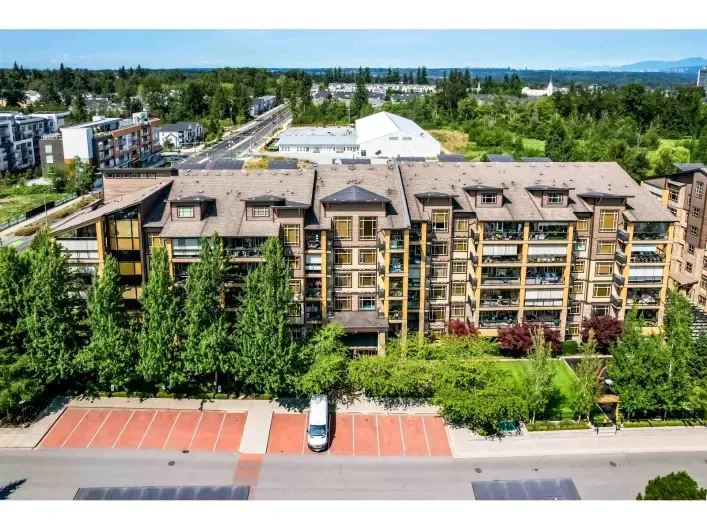 301 8067 207 STREET, Langley
