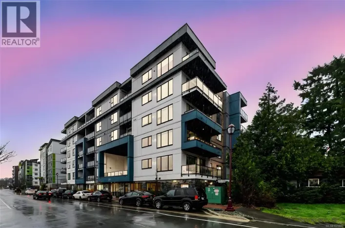301 842 Orono Ave, Langford