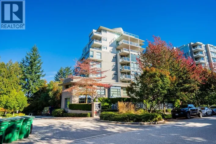 301 9262 UNIVERSITY CRESCENT, Burnaby