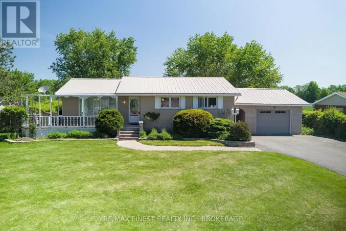 301 COUNTY RD 8, Greater Napanee
