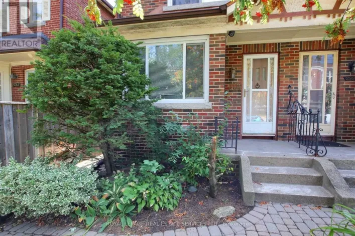 301 DAVISVILLE AVENUE, Toronto