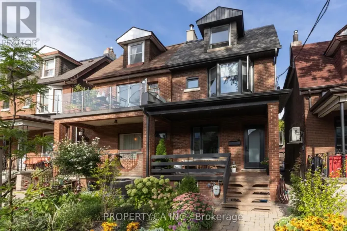 301 GRACE STREET, Toronto