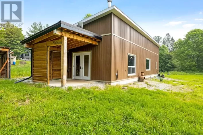 301 MABERLY STATION ROAD, Tay Valley