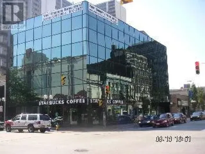 301 OUELLETTE, Windsor