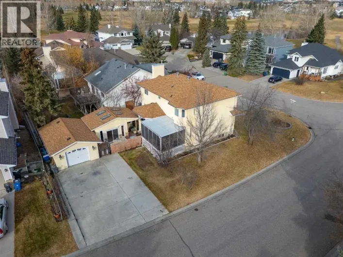 301 Riverview Green, Cochrane