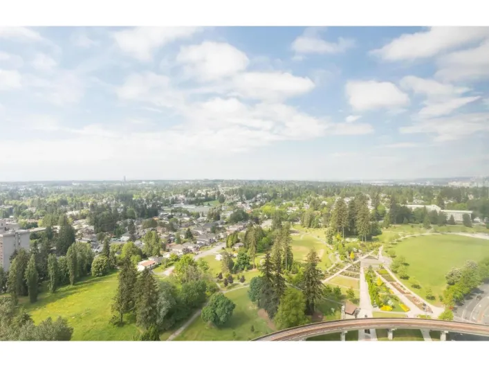 3010 13618 100 AVENUE, Surrey