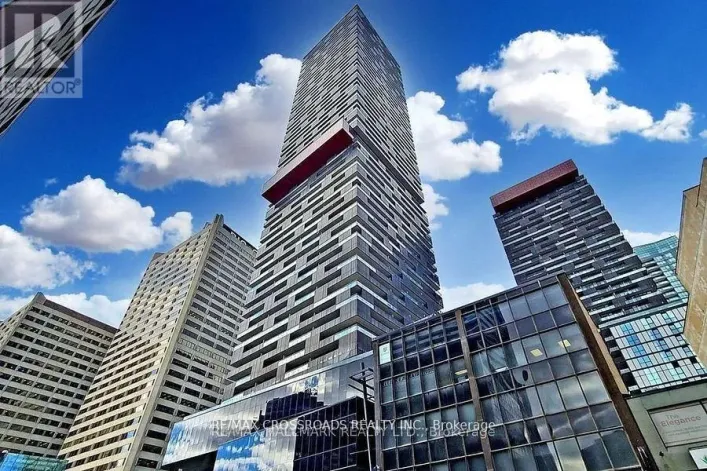 3010 - 8 EGLINTON AVENUE E, Toronto