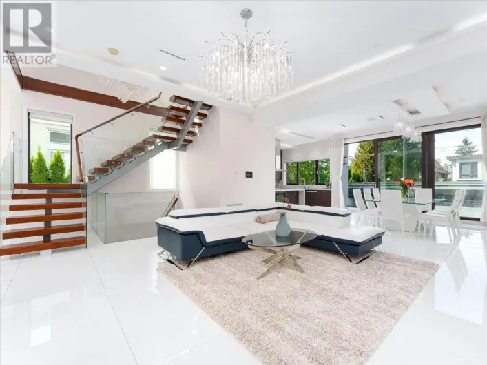 3011 W 27TH AVENUE, Vancouver