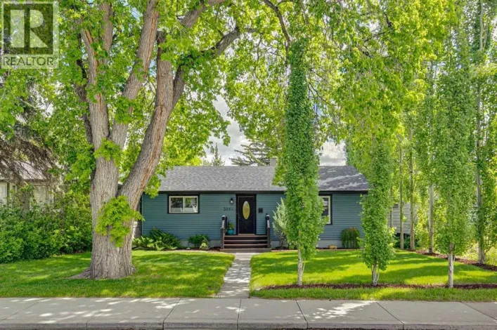 3016 29 Street SW, Calgary