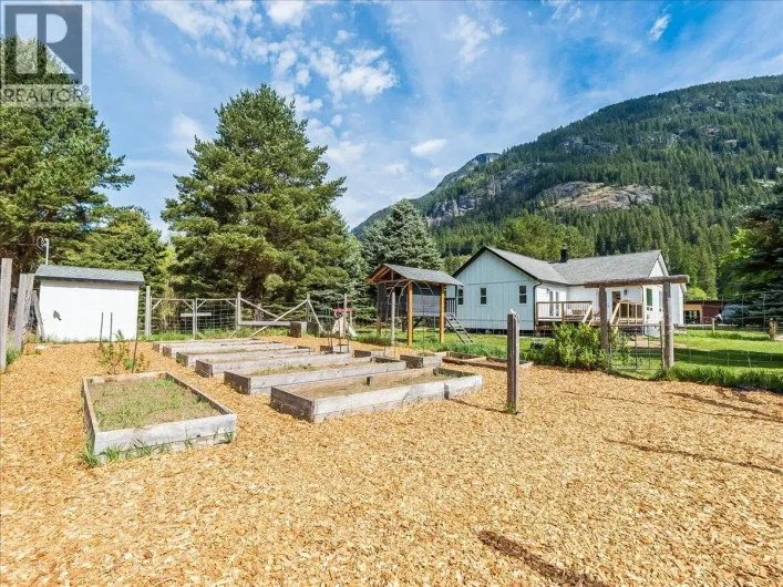 3018 6 Highway, Slocan Park