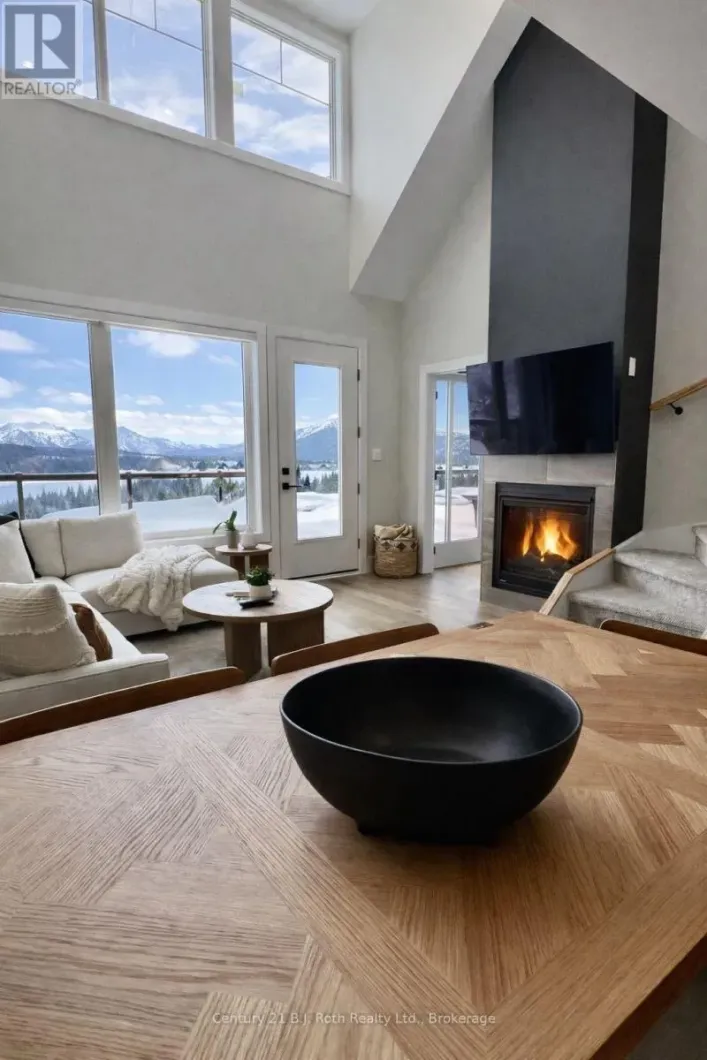 302 - 11 TREETOPS LANE, Huntsville