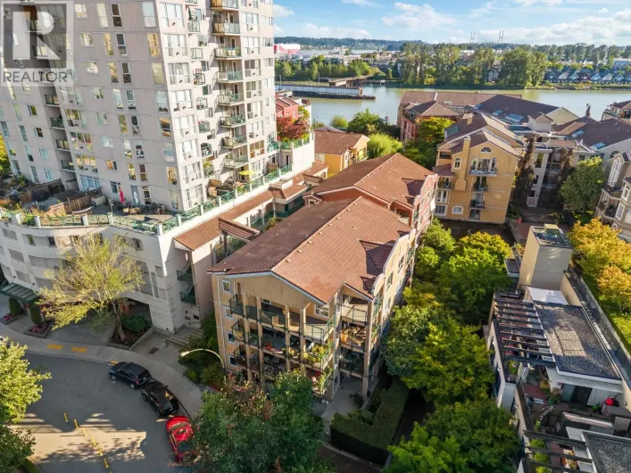 302 12 LAGUNA COURT, New Westminster