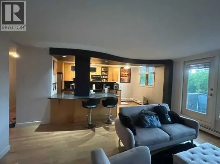 302, 1225 15 Avenue, Calgary