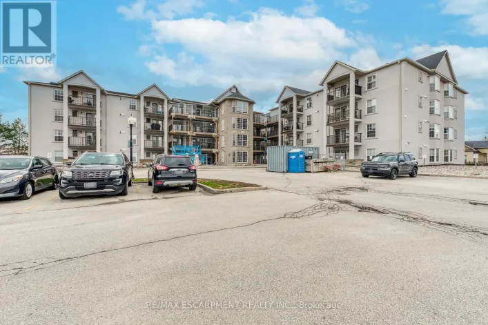 302 - 1411 WALKERS LINE, Burlington