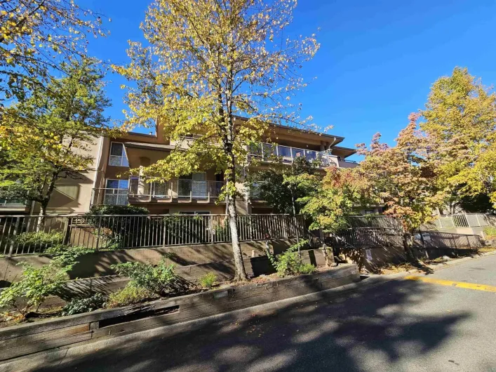 302 14980 101A AVENUE, Surrey