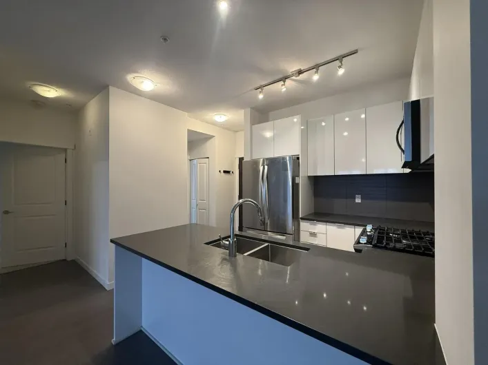 302 15137 33 AVENUE, Surrey