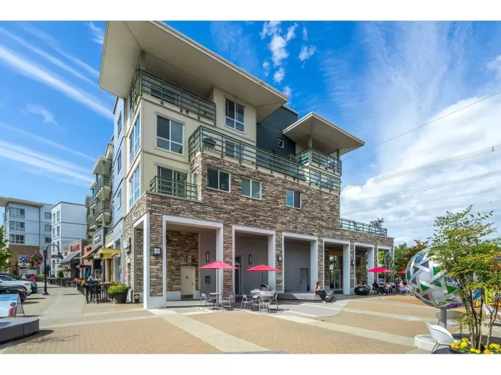 302 15775 CROYDON DRIVE, Surrey