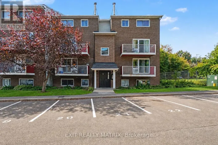 302 - 1589 ST. BERNARD STREET, Ottawa