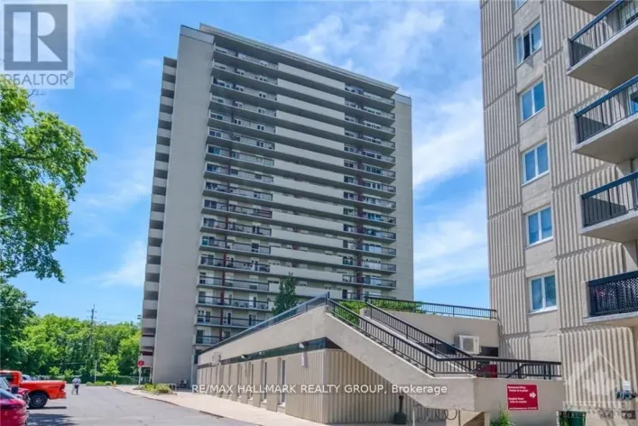 302 - 158C MCARTHUR AVENUE, Ottawa
