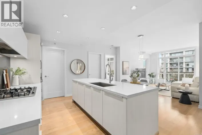 302 1625 MANITOBA STREET, Vancouver