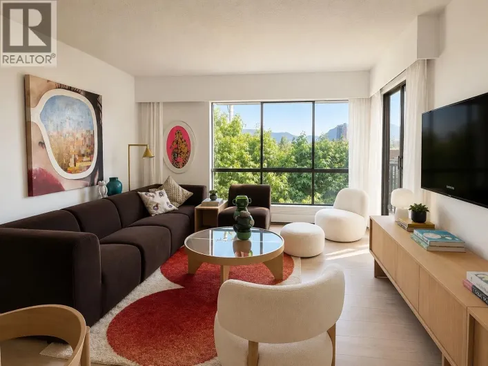 302 1877 W 5TH AVENUE, Vancouver