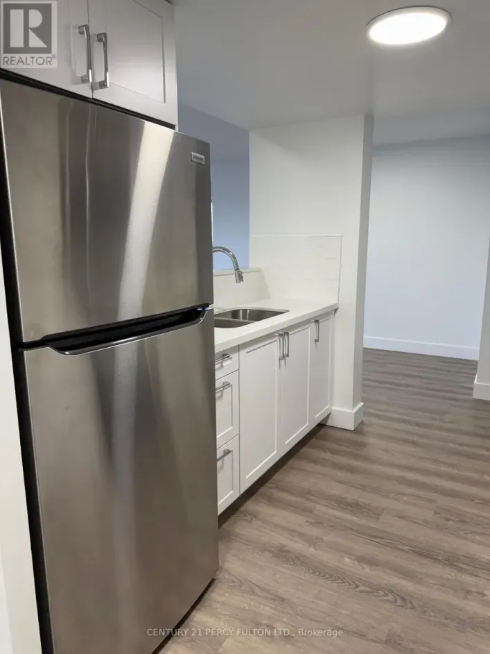 302 - 19 REGENCY CRESCENT, Whitby