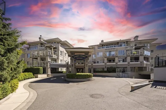 302 20448 PARK AVENUE, Langley