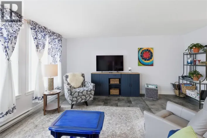 302 220 Townsite Rd, Nanaimo