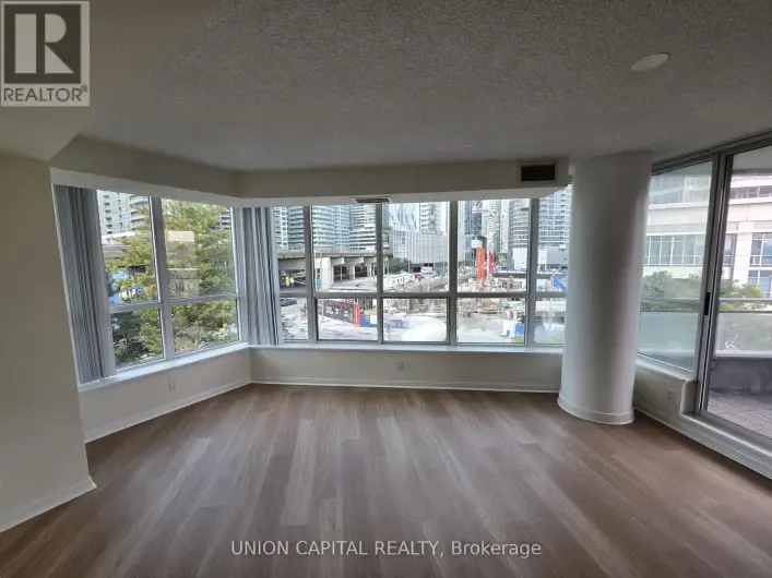 Apartment for sale: 302 - 228 QUEENS QUAY W, Toronto