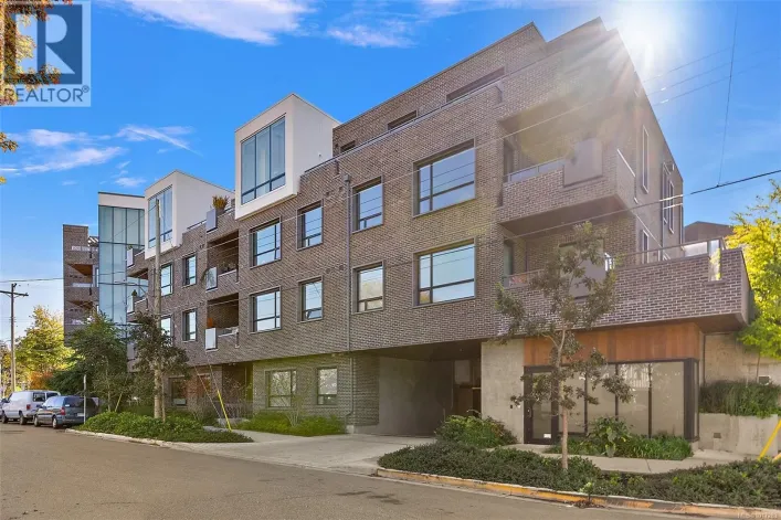 302 2285 Bowker Ave, Oak Bay