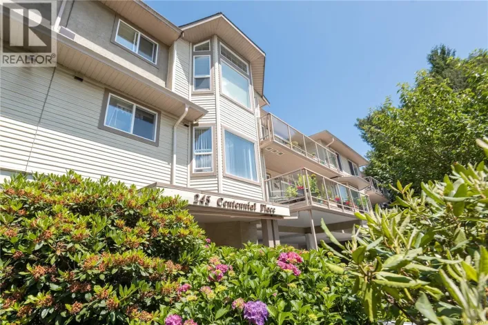 302 245 First St, Duncan