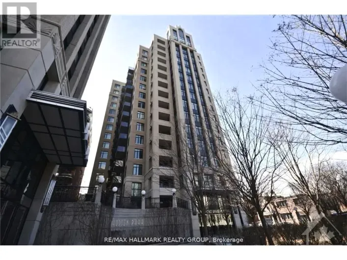 302 - 245 KENT STREET, Ottawa