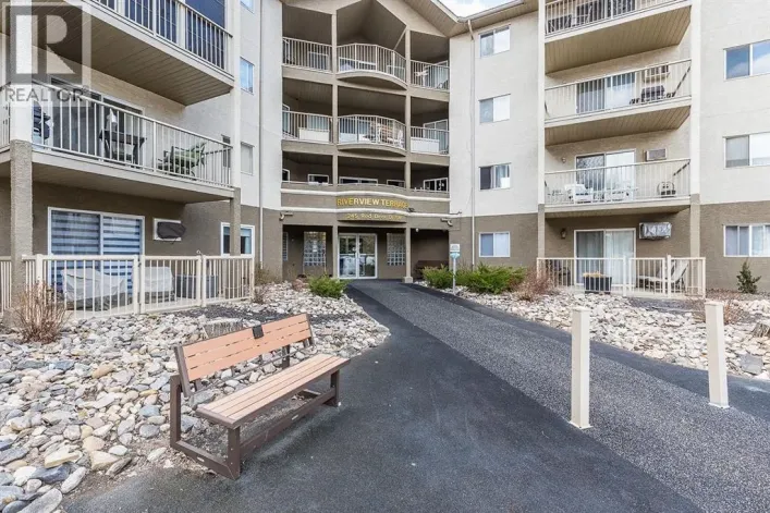 302, 245 Red Deer Drive SW, Medicine Hat