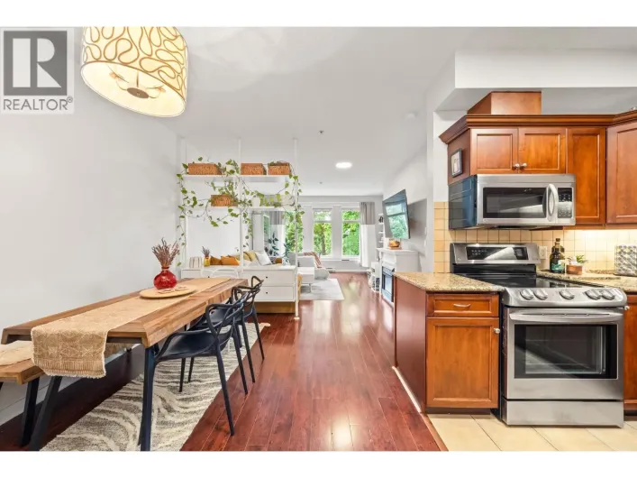 302 2488 WELCHER AVENUE, Port Coquitlam